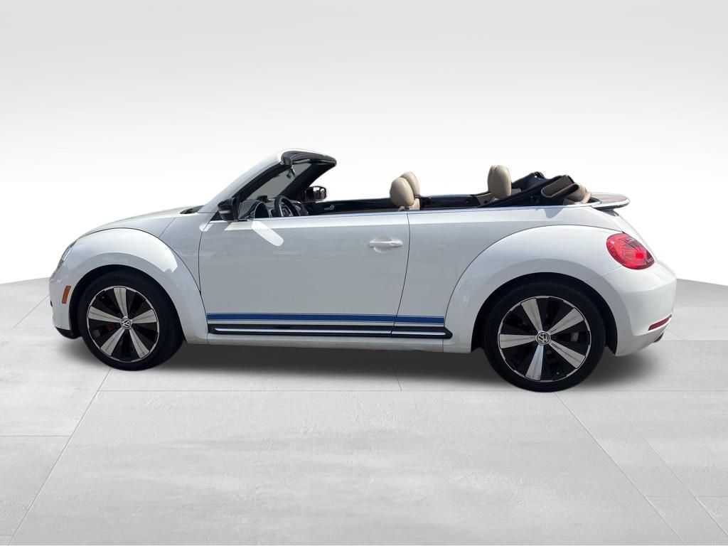 Used 2013 Volkswagen Beetle 2.0T image 16