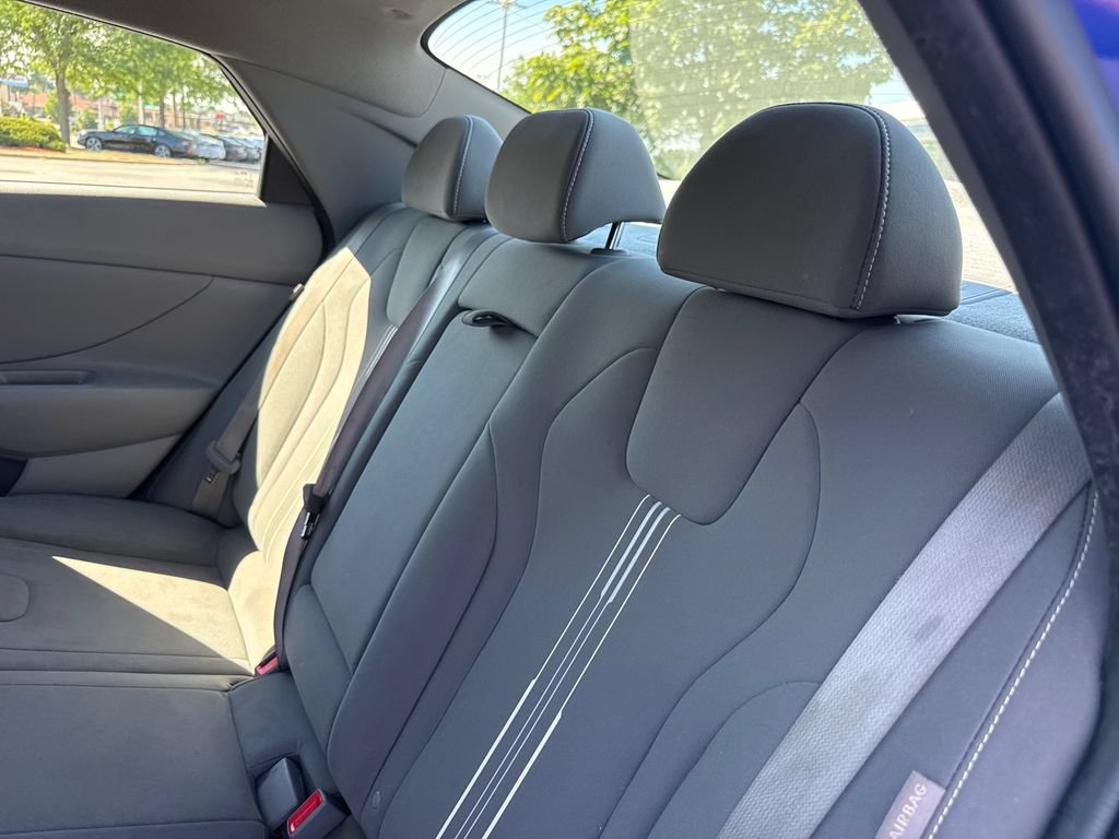 Certified 2024 Hyundai Elantra SEL w/ Convenience Package FWD image 18