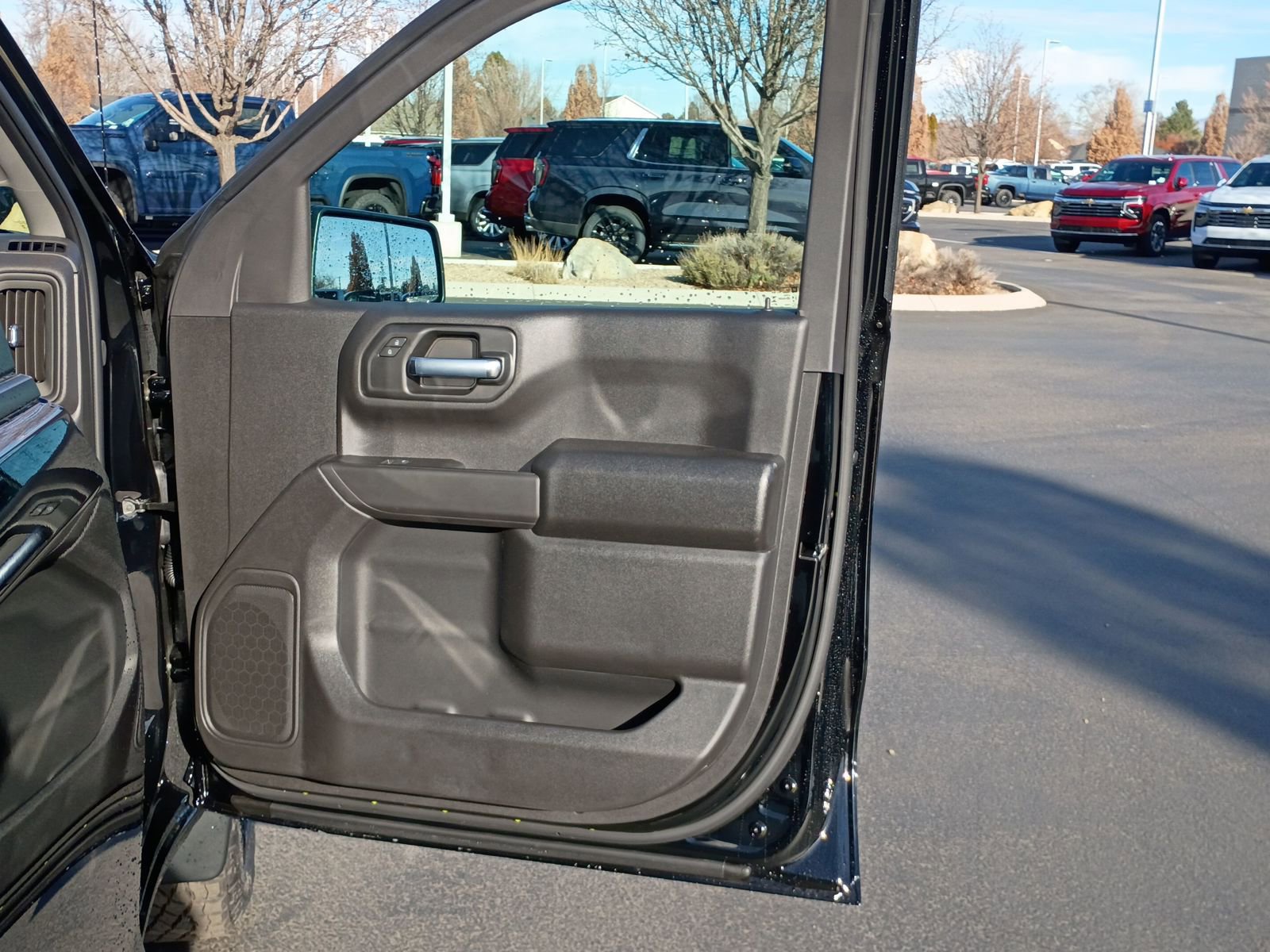 New 2026 Chevrolet Silverado 1500 Custom Trail Boss w/ Dark Appearance Package image 22