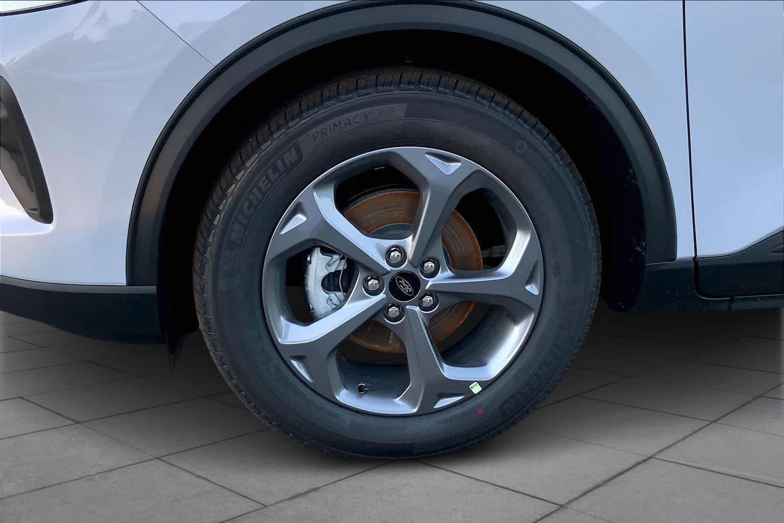New 2026 Ford Escape ST-Line w/ Tech Pack #1 image 12