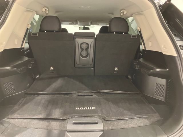 Used 2018 Nissan Rogue SV image 41