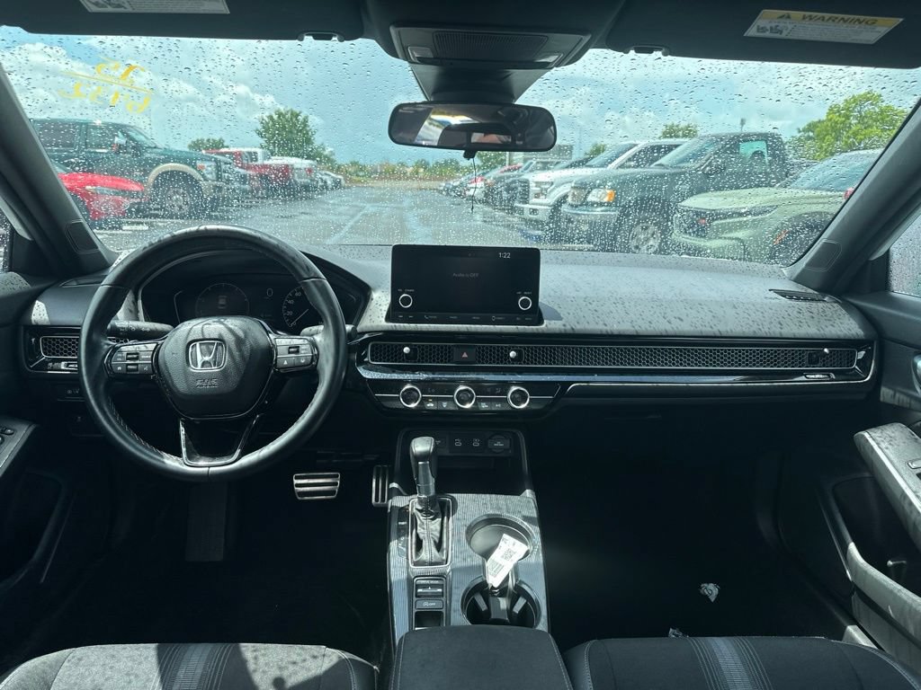 Used 2025 Honda Civic Sport image 17