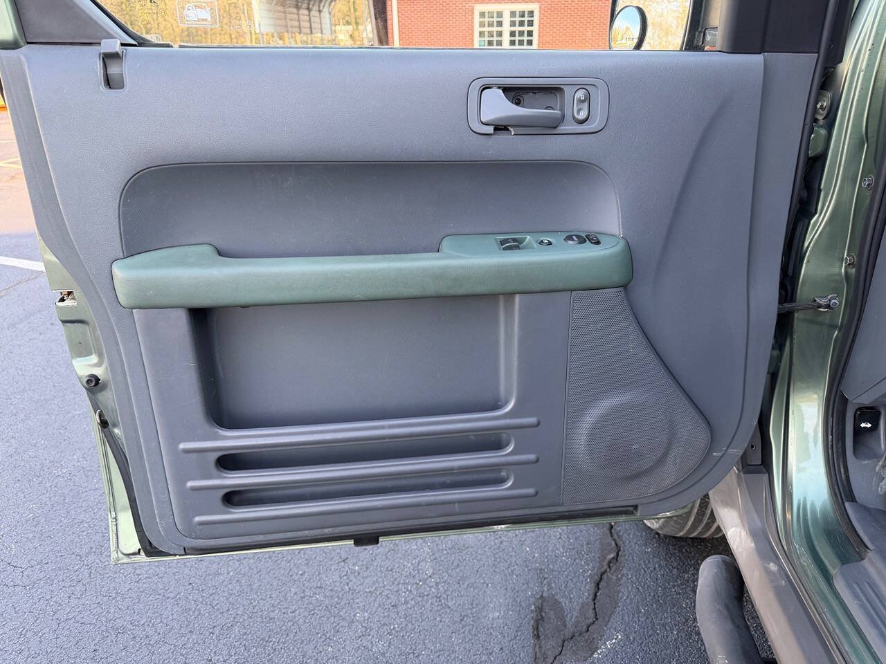 Used 2005 Honda Element LX image 10
