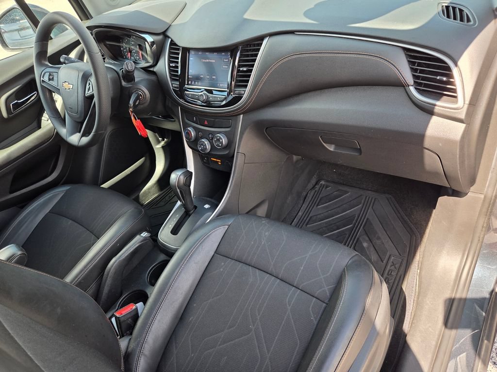 Certified 2022 Chevrolet Trax LT AWD/4WD image 13