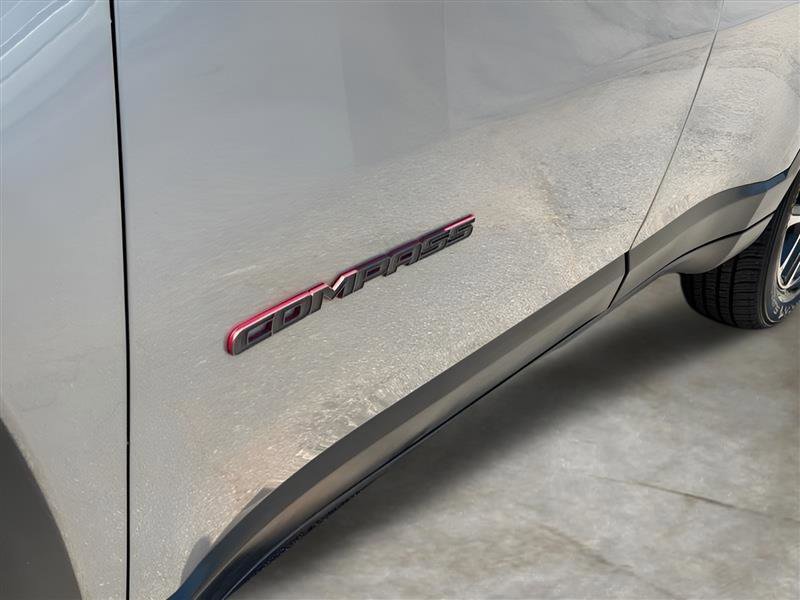 Used 2021 Jeep Compass Trailhawk AWD/4WD image 7