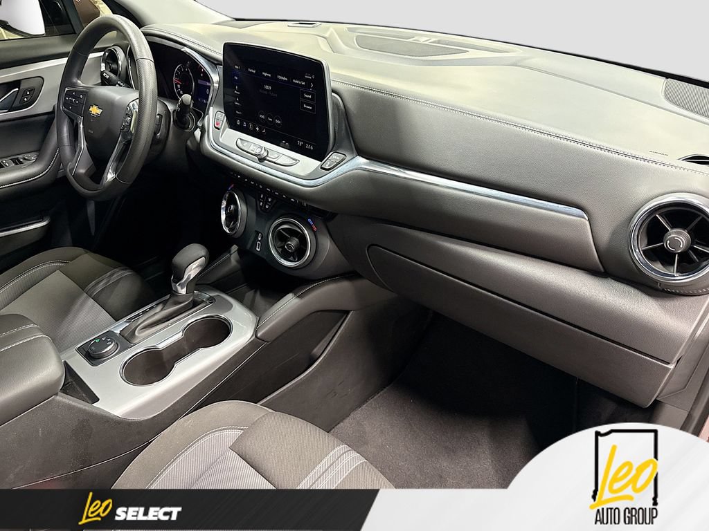 Used 2023 Chevrolet Blazer LT AWD/4WD image 29