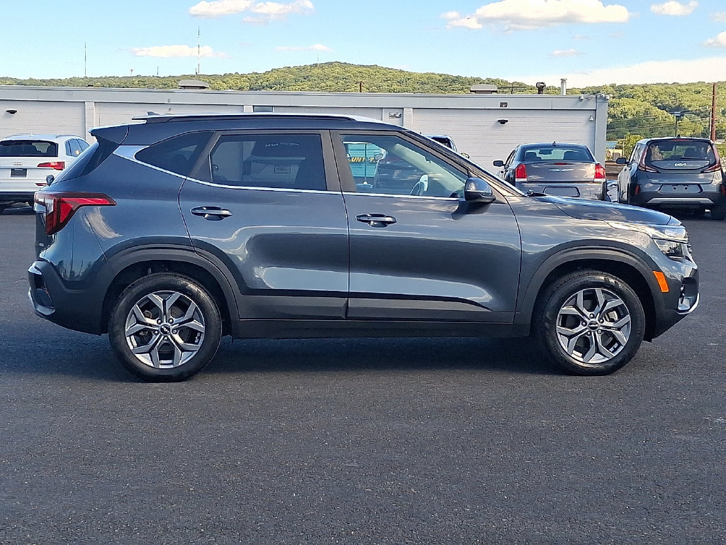 Certified 2024 Kia Seltos S AWD/4WD image 7