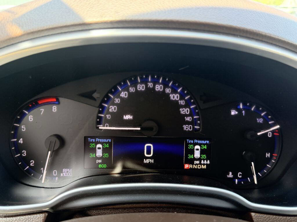 Used 2014 Cadillac SRX Luxury w/ Driver Awareness Package AWD/4WD image 18