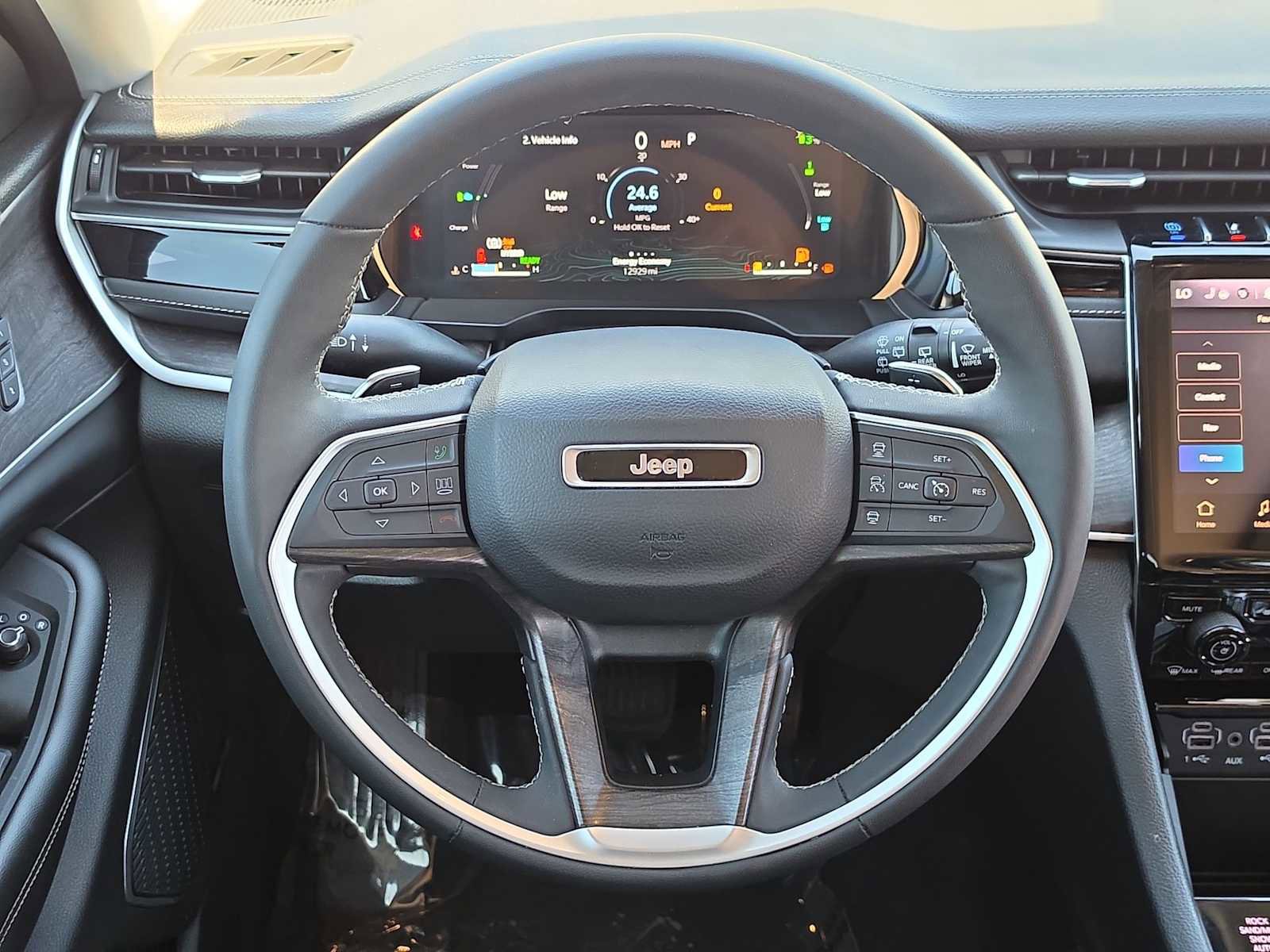 Used 2023 Jeep Grand Cherokee 4WD 4xe image 19