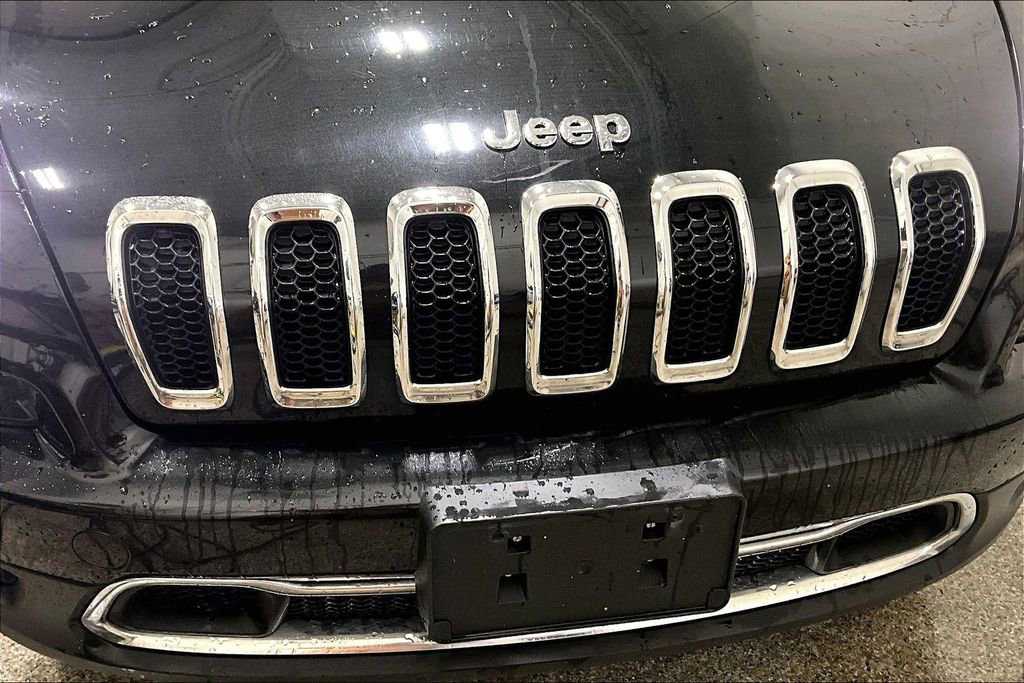 Used 2015 Jeep Cherokee Limited image 33