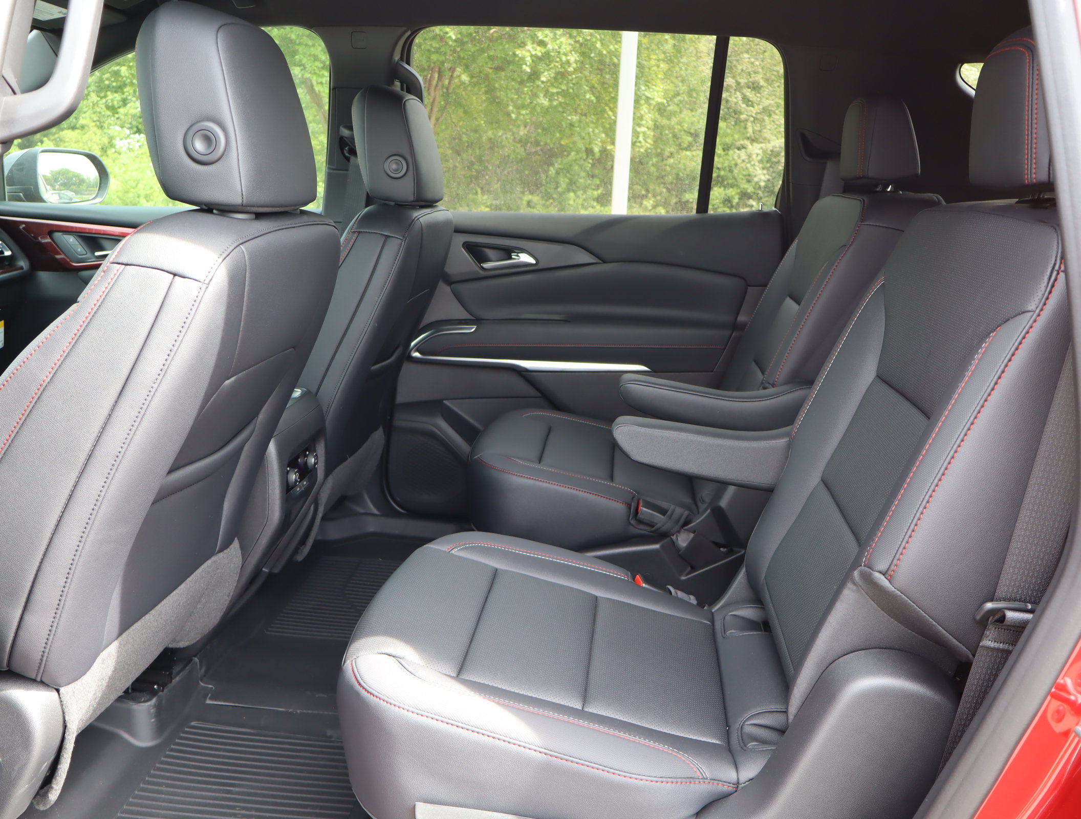 Used 2026 Chevrolet Traverse Z71 AWD/4WD image 29