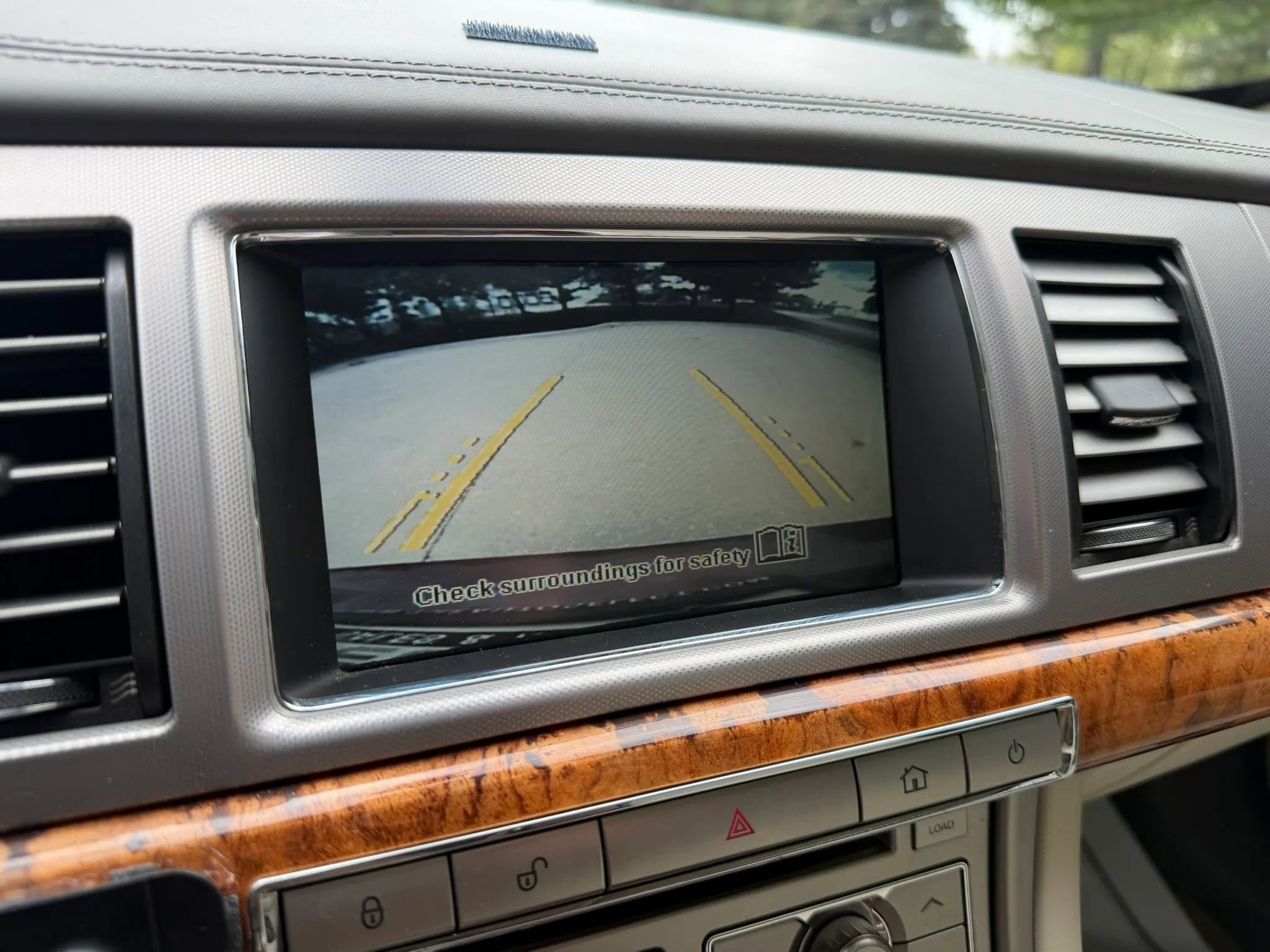 Used 2011 Jaguar XF Premium RWD image 27