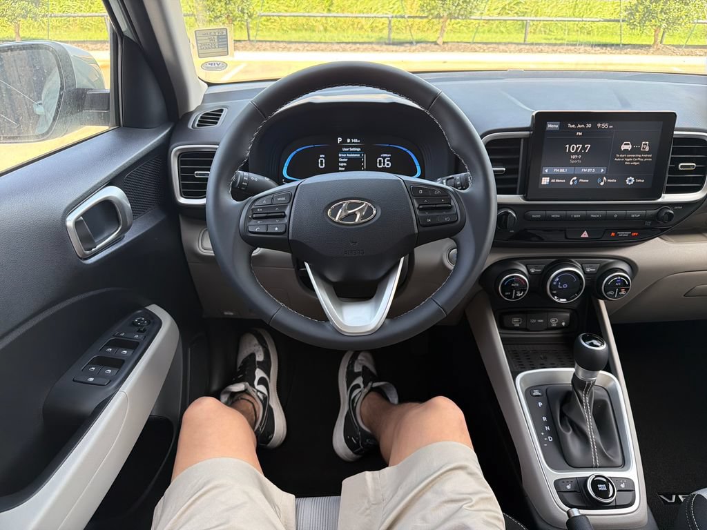 New 2026 Hyundai Venue SEL FWD image 17