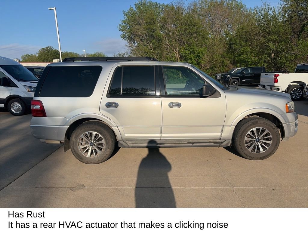 Used 2015 Ford Expedition XLT RWD image 6