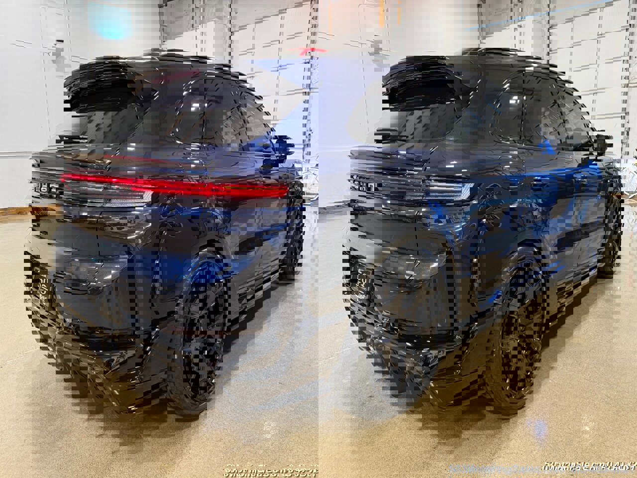 Used 2024 Porsche Cayenne Turbo AWD/4WD image 28