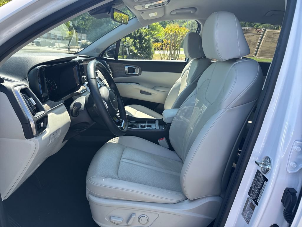 Used 2023 Kia Sorento EX FWD image 17