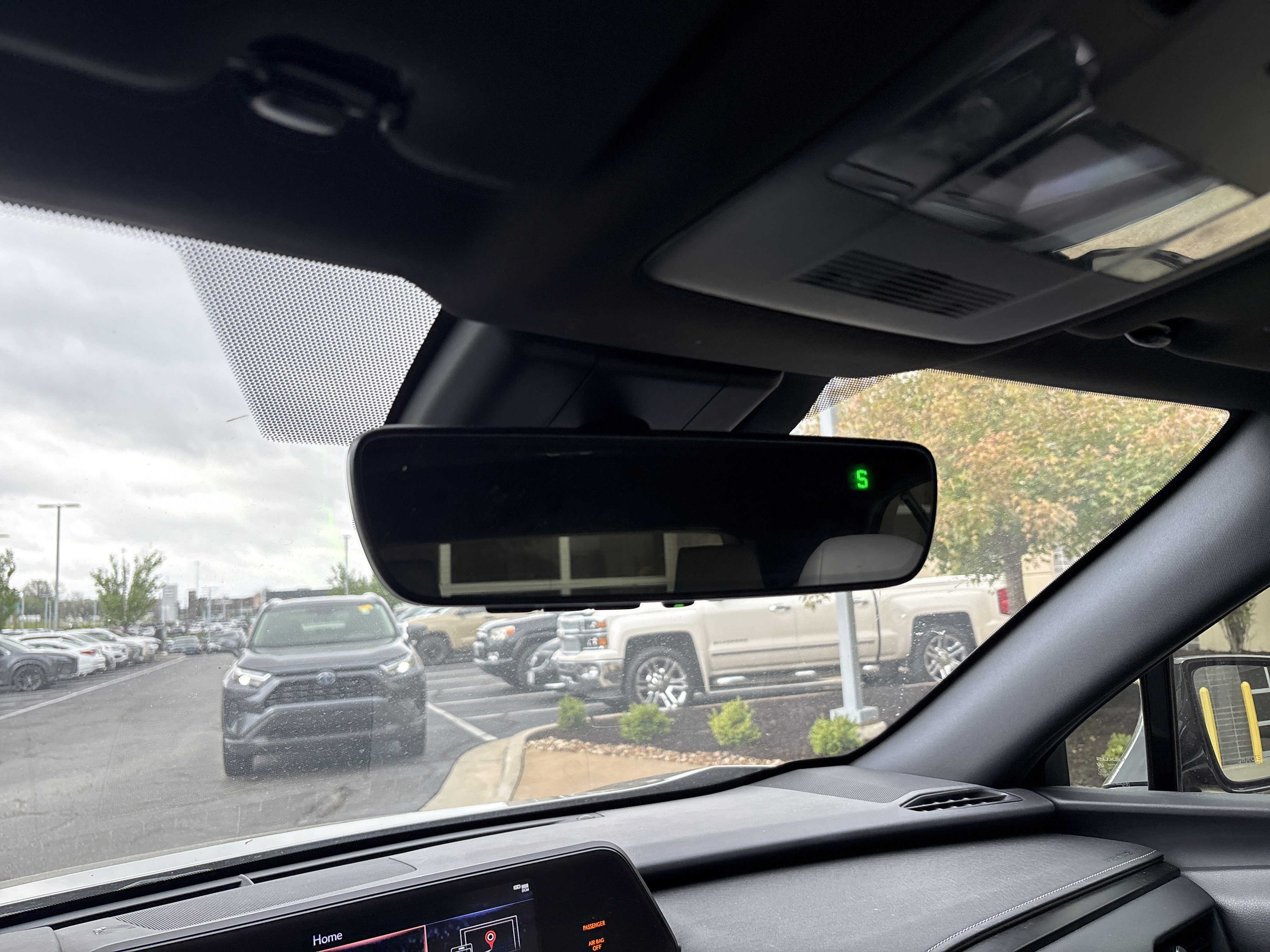 Used 2020 Lexus UX 250h w/ Premium Package image 27