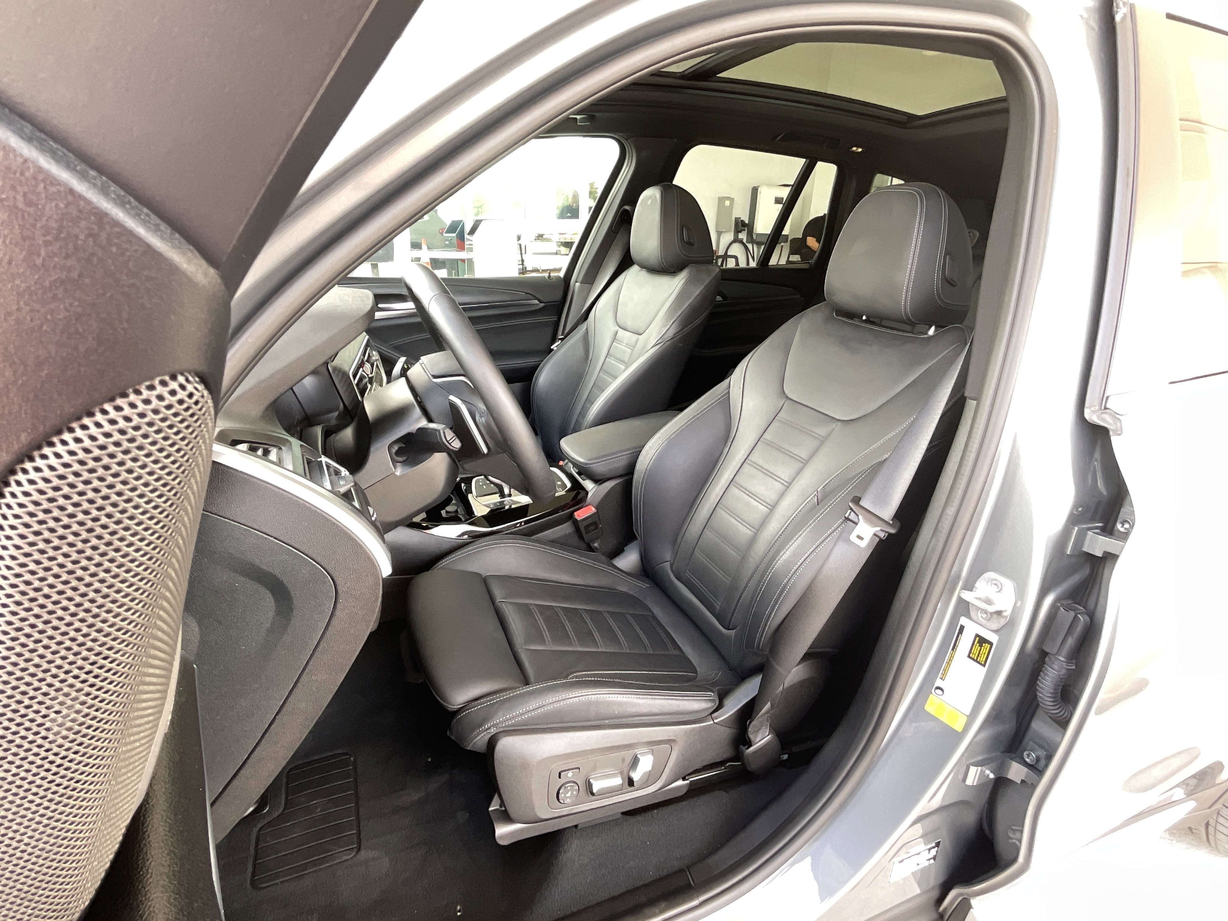 Certified 2023 BMW X3 sDrive30i w/ Premium Package RWD image 11