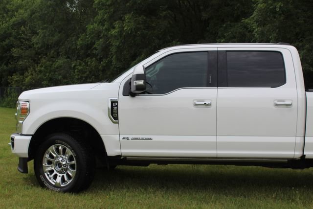 Used 2020 Ford F350 Limited image 3