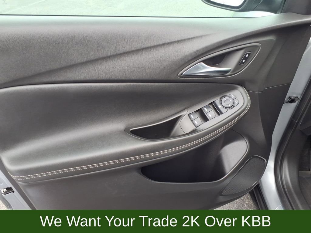 Used 2023 Buick Encore GX Select w/ Safety Package II image 11