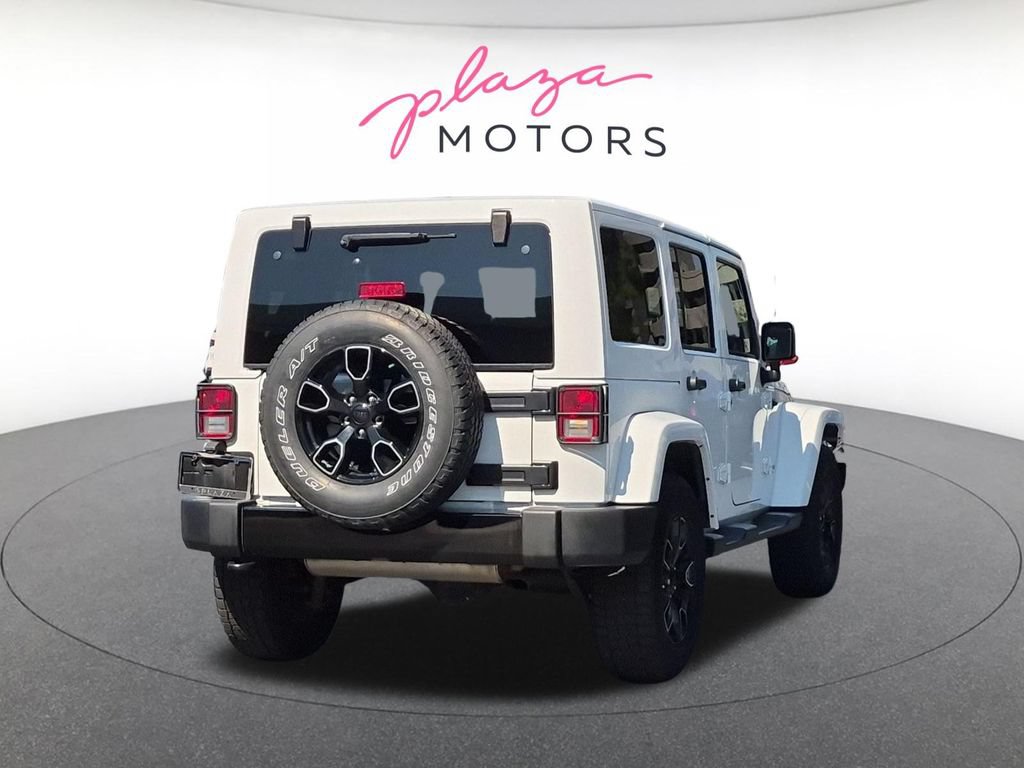 Used 2018 Jeep Wrangler Unlimited Sahara AWD/4WD image 5