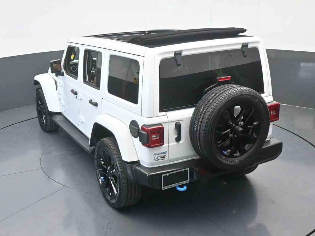 Used 2022 Jeep Wrangler Unlimited Sahara w/ Safety Group image 58