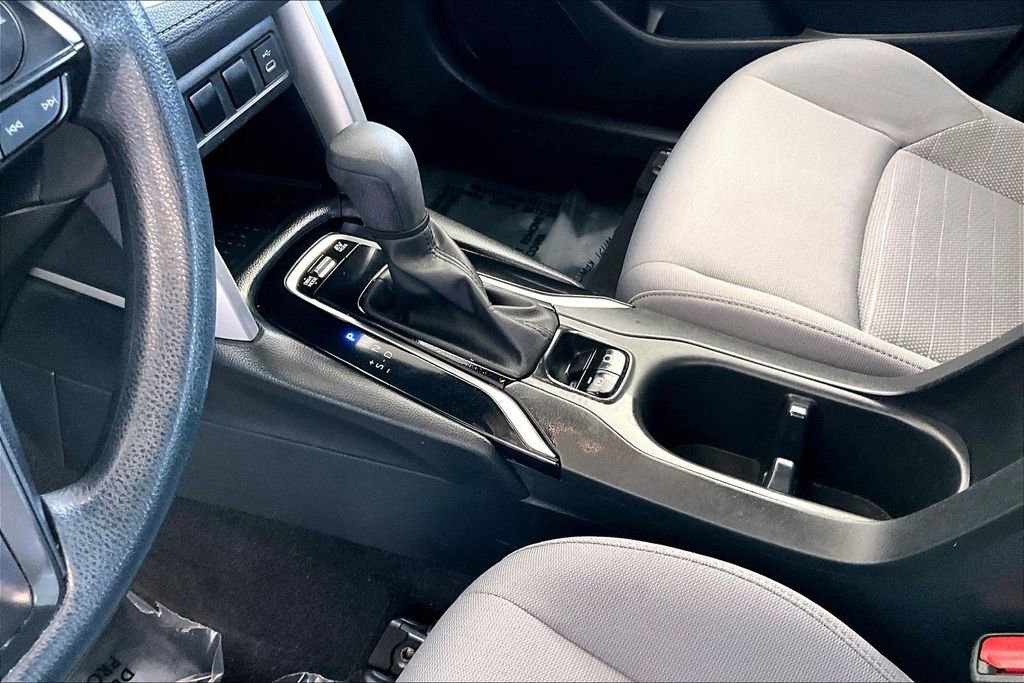 Used 2023 Toyota Corolla Cross AWD Hybrid image 18