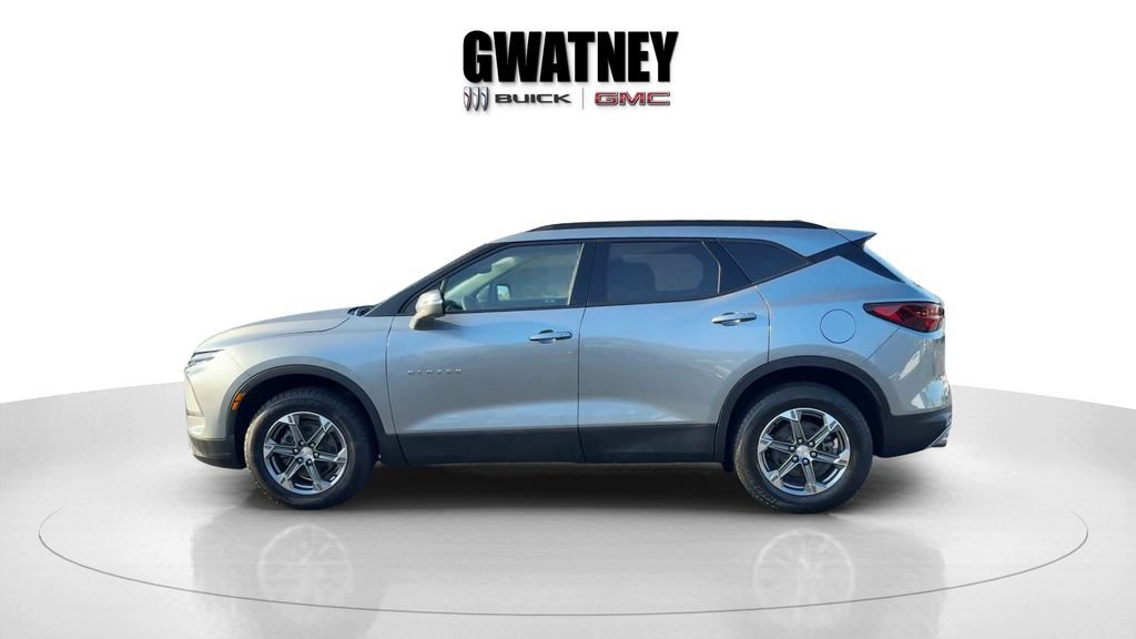 Used 2023 Chevrolet Blazer LT FWD image 8