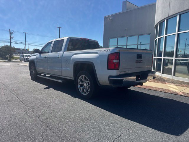 Used 2015 GMC Sierra 1500 SLT w/ SLT Crew Cab Value Package AWD/4WD image 8