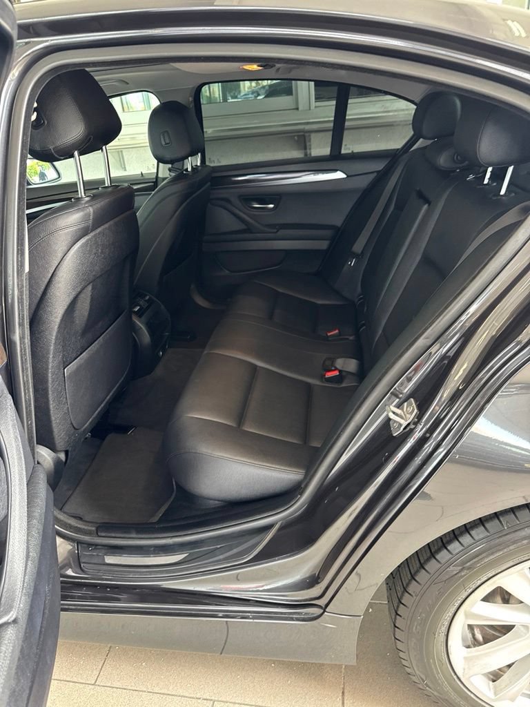 Used 2016 BMW 528i Sedan RWD image 9
