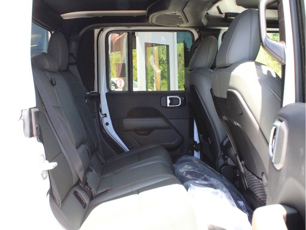 New 2026 Jeep Gladiator Mojave AWD/4WD image 29