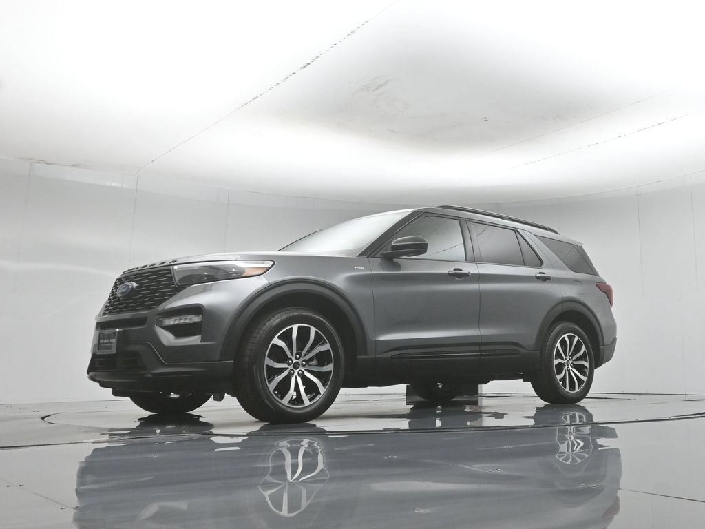 Certified 2022 Ford Explorer ST-Line w/ Class IV Trailer Tow Package AWD/4WD image 44