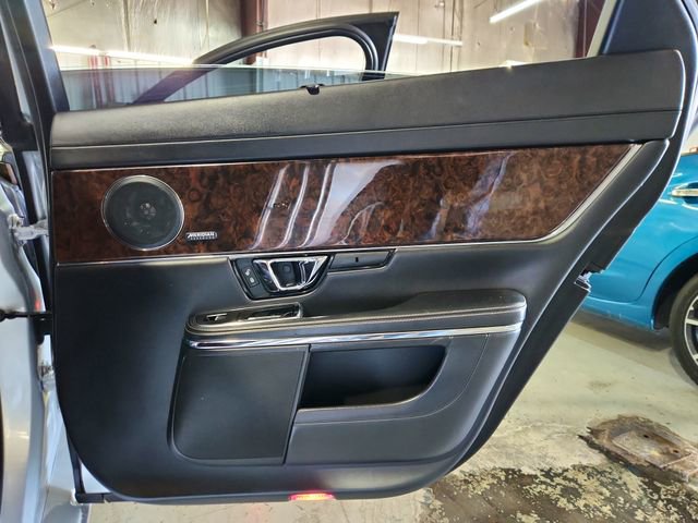 Used 2017 Jaguar XJ L Portfolio RWD image 26