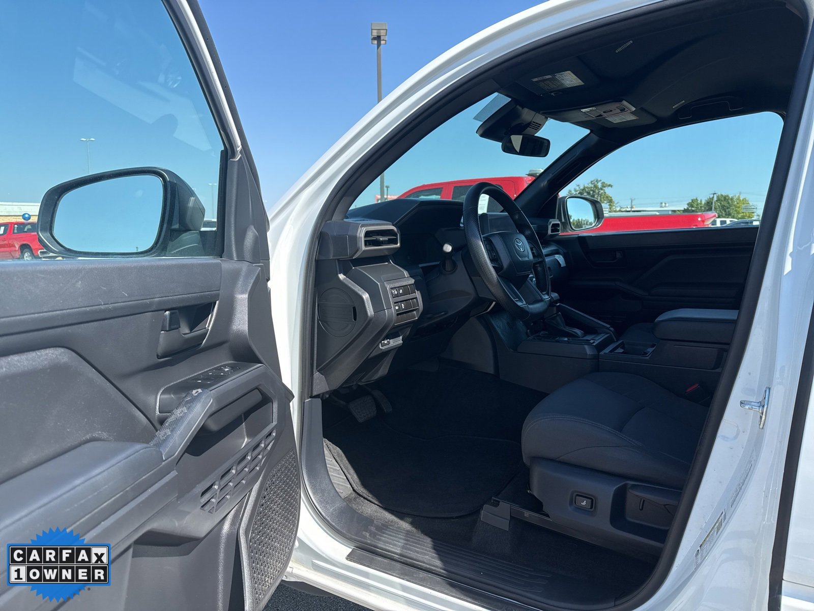 Used 2024 Toyota Tacoma SR image 8