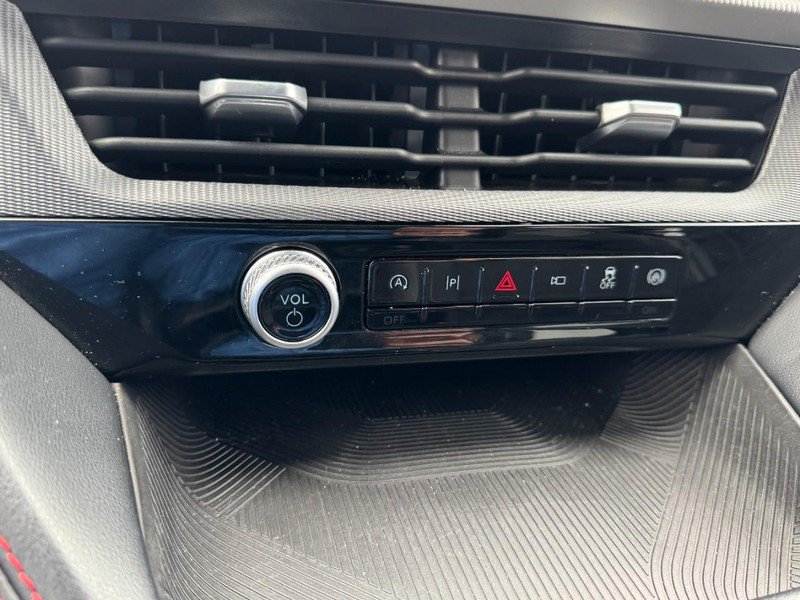 Used 2025 Ford Explorer ST-Line AWD/4WD image 17