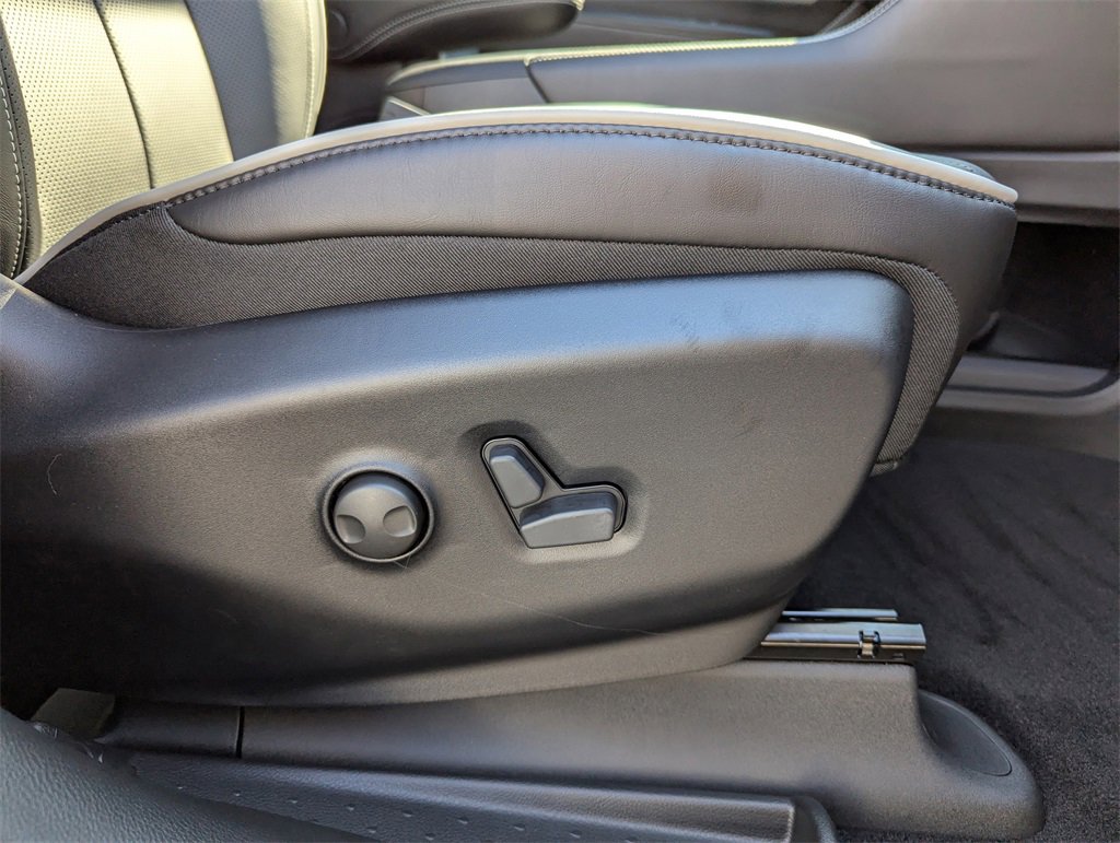 New 2026 Chrysler Pacifica Limited image 40