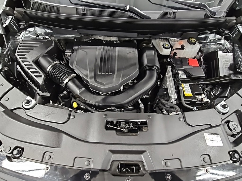 Used 2024 Chevrolet Traverse RS w/ LPO, Floor Liner Package image 46