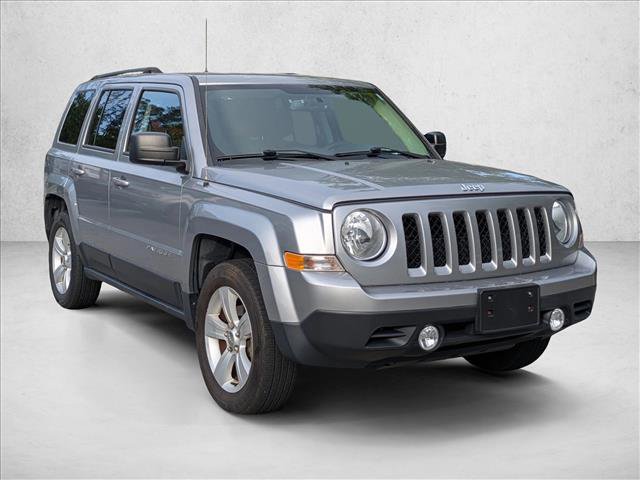 Used 2017 Jeep Patriot Sport w/ Power Value Group AWD/4WD image 3