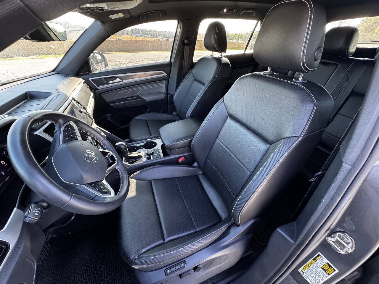Used 2023 Volkswagen Atlas Cross Sport SEL AWD/4WD image 11