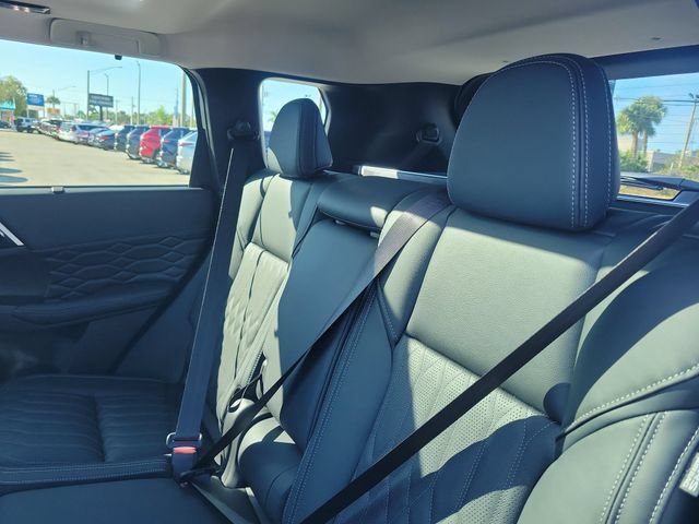 New 2026 Mitsubishi Outlander SEL FWD image 13