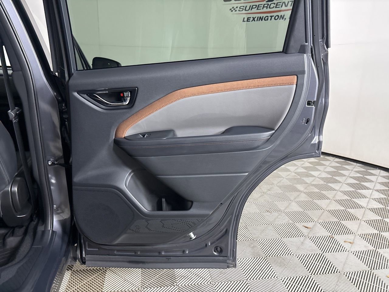 Used 2025 Subaru Forester Sport w/ Popular Package #2 image 24