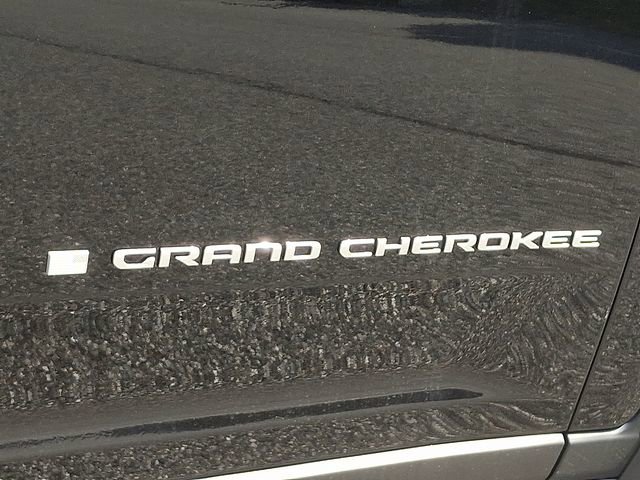 New 2025 Jeep Grand Cherokee L Laredo w/ Luxury Tech Group I image 21