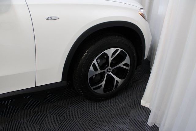 New 2025 Mercedes-Benz GLC 350e 4MATIC image 12