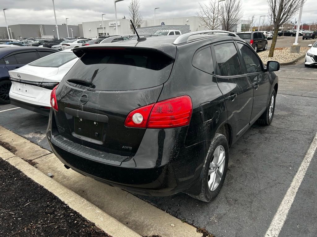 Used 2015 Nissan Rogue S w/ Convenience Package image 3