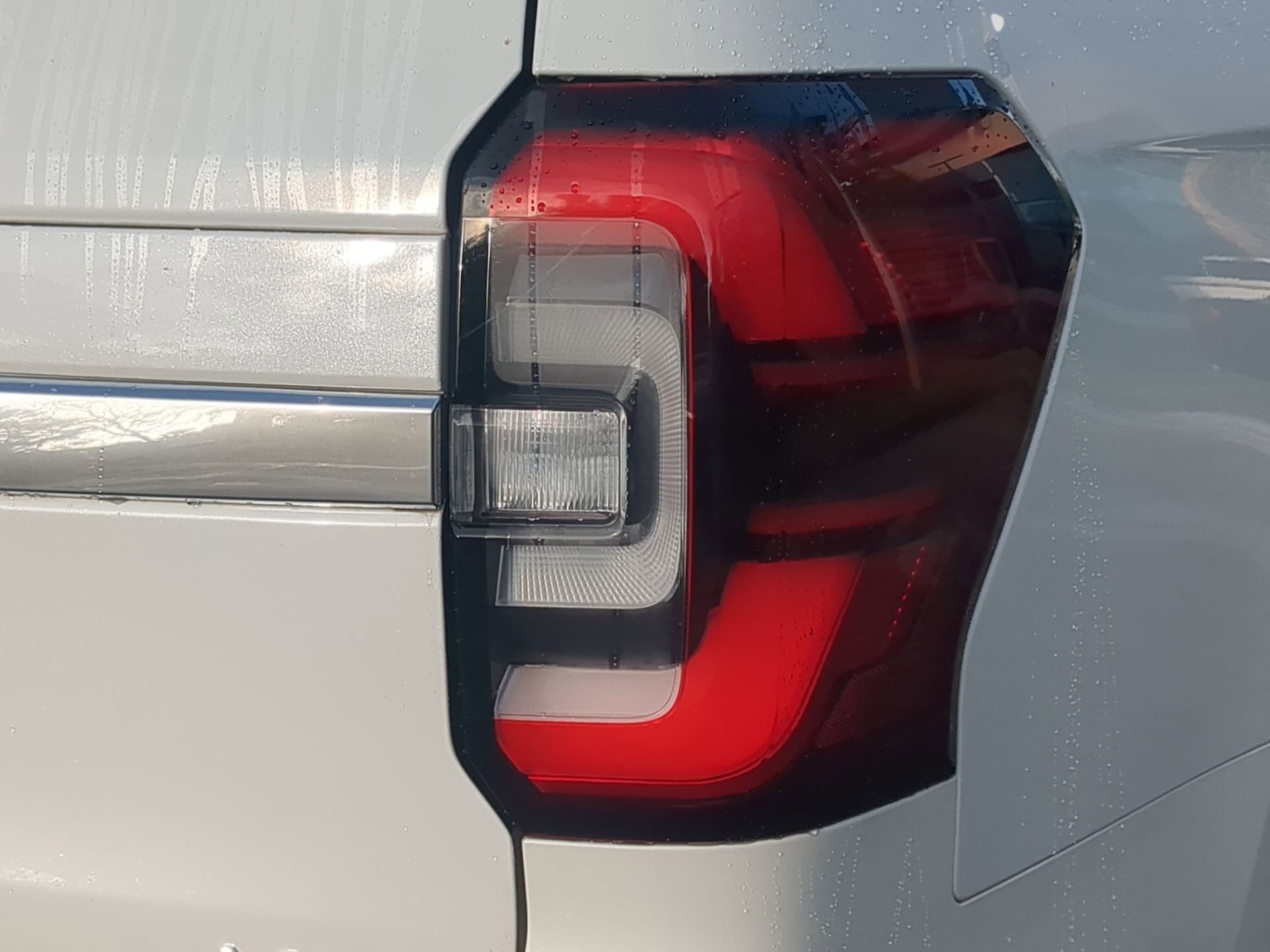 Certified 2022 Ford Expedition Max Platinum image 37