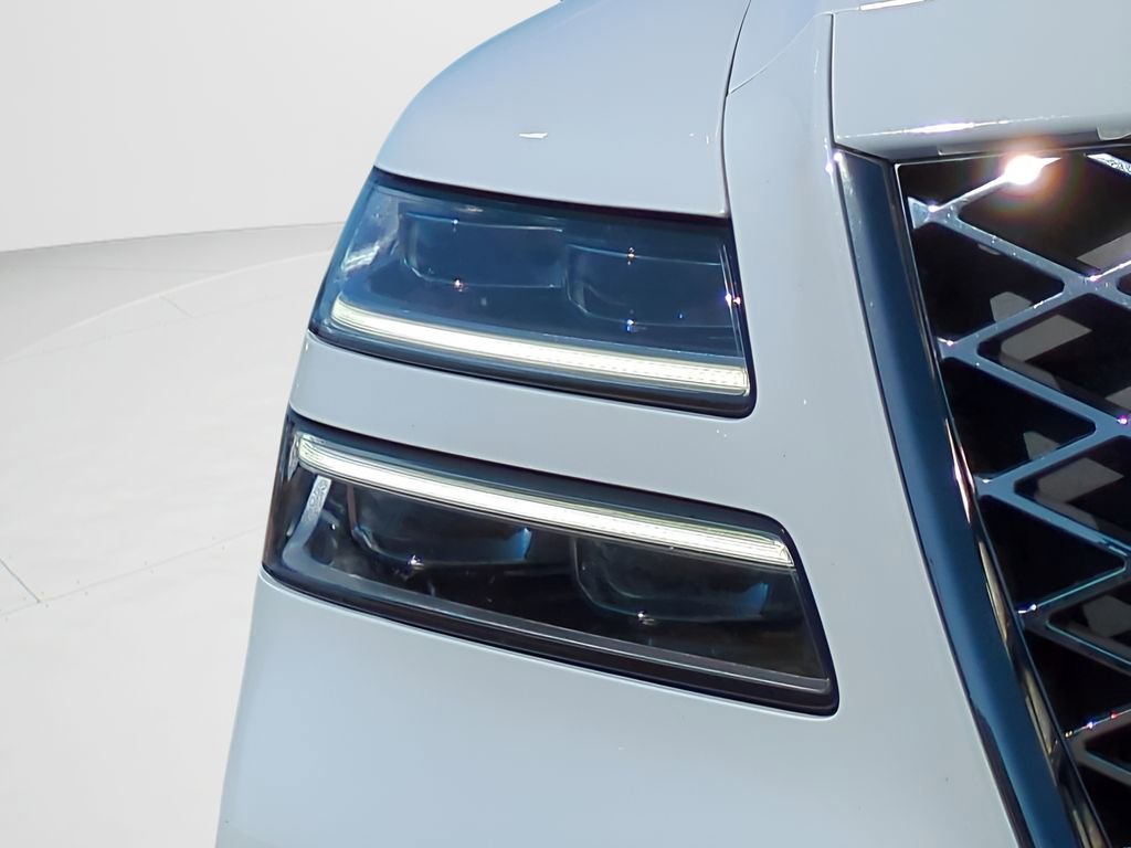 Used 2023 Genesis GV80 2.5T w/ Prestige Package image 10