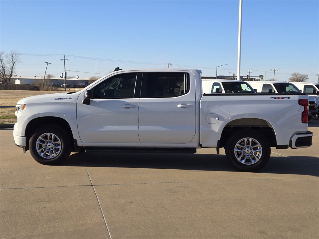 Used 2022 Chevrolet Silverado 1500 RST image 4