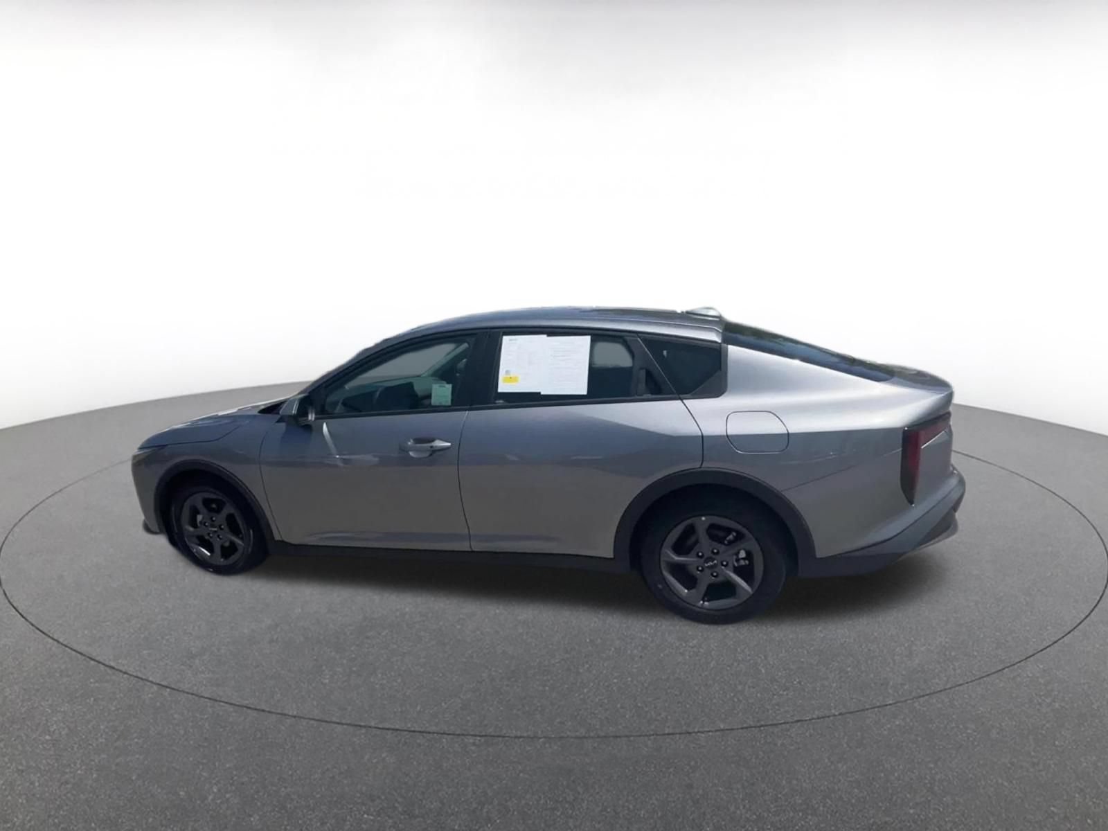 Used 2025 Kia K4 FWD image 9
