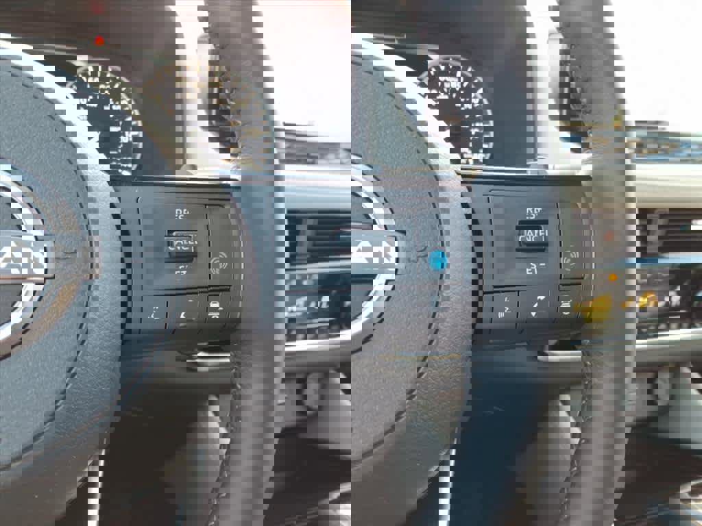 Certified 2023 Nissan Rogue SL w/ SL Premium Package image 25