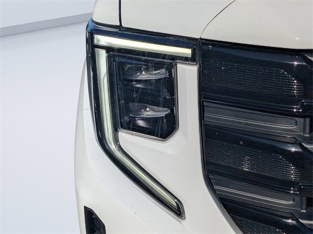 Used 2022 GMC Sierra 1500 Elevation image 9